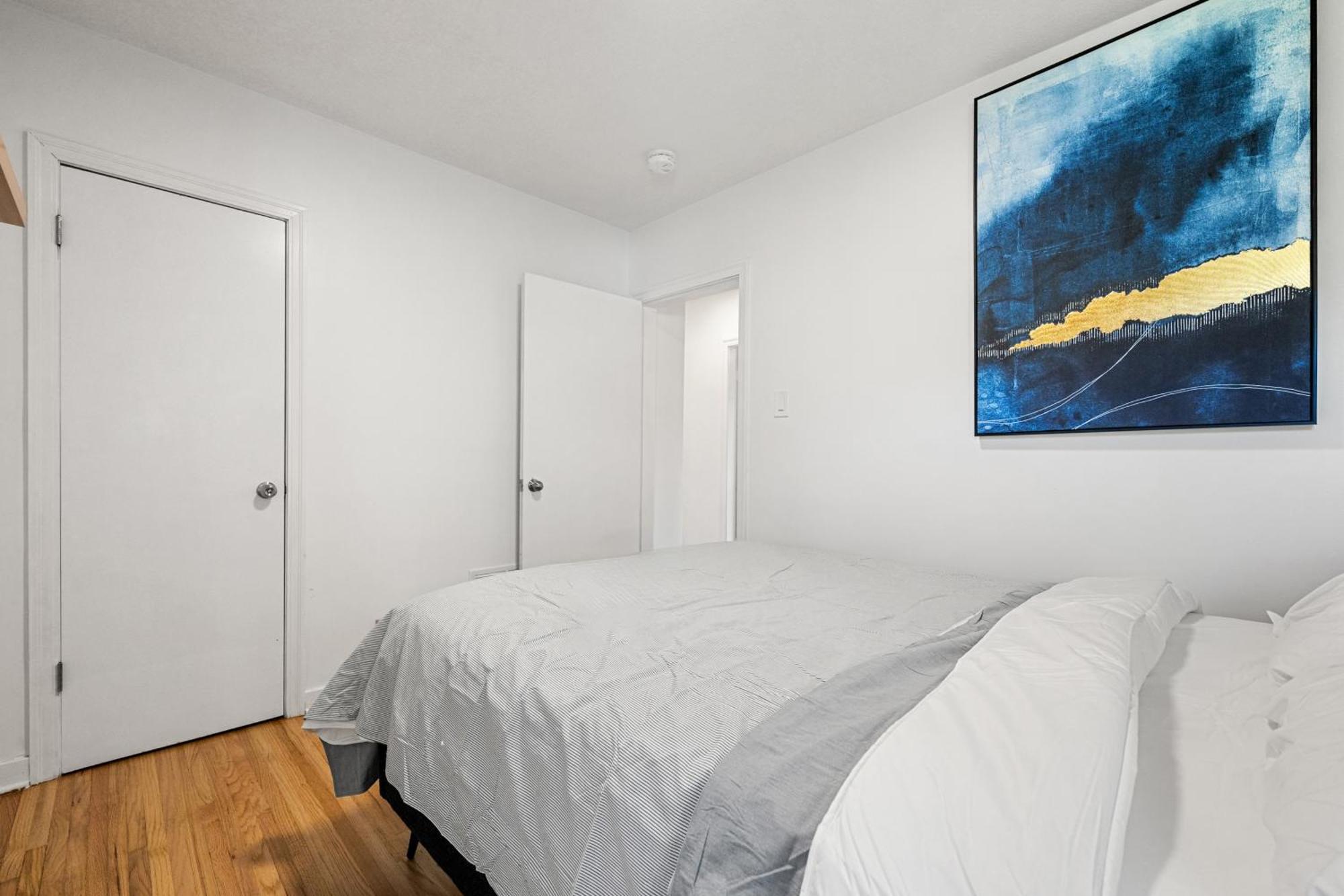 3bd Luxury Home, Steps To Dt, River, Hospital * Calgary