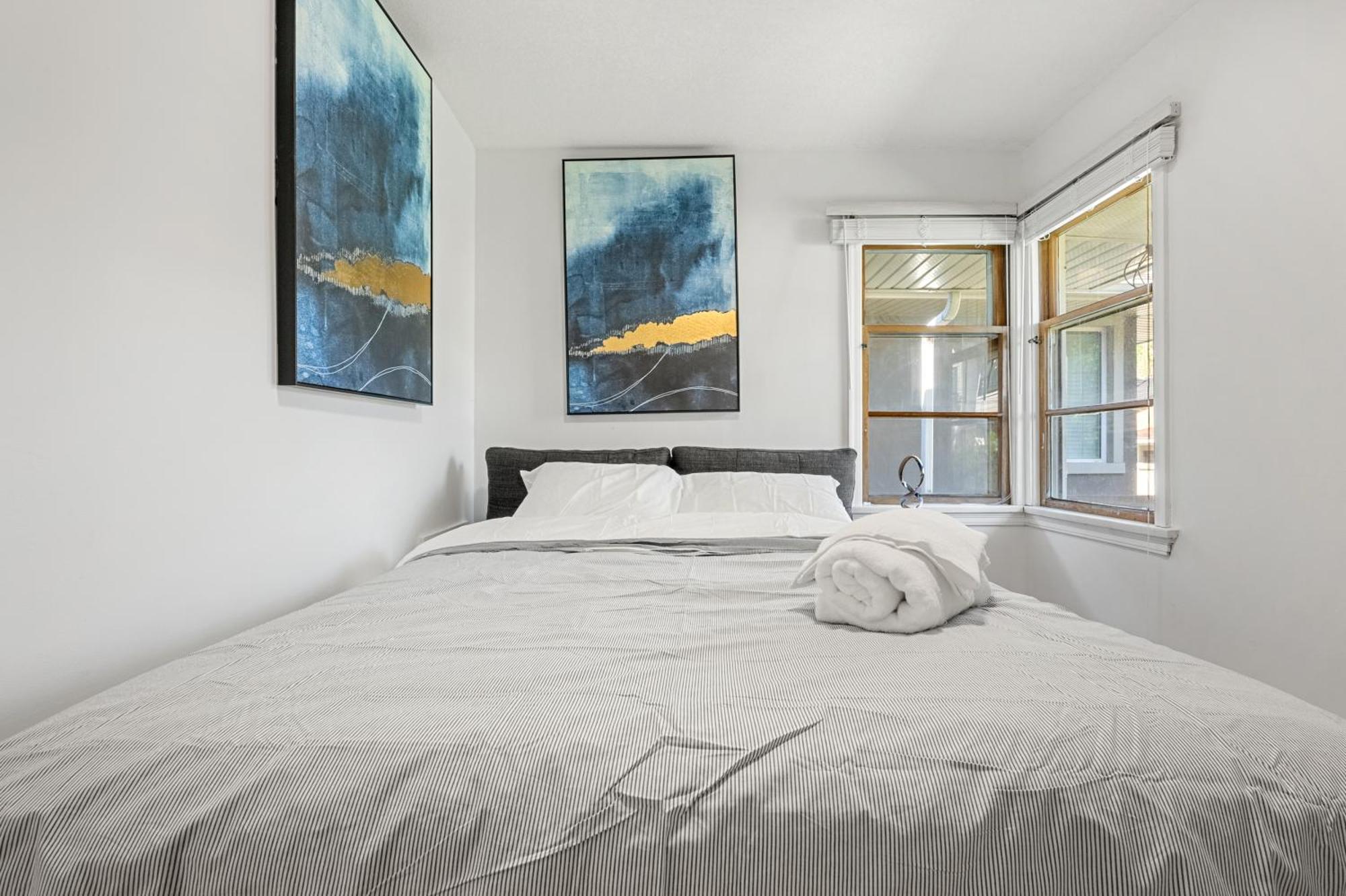 3bd Luxury Home, Steps To Dt, River, Hospital