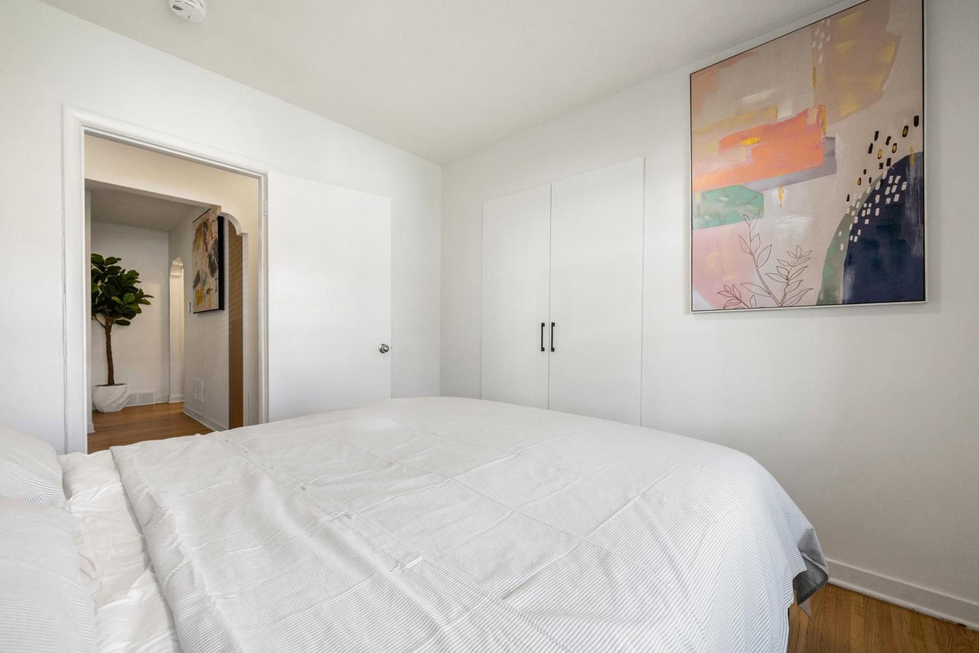 3bd Luxury Home, Steps To Dt, River, Hospital Apartment